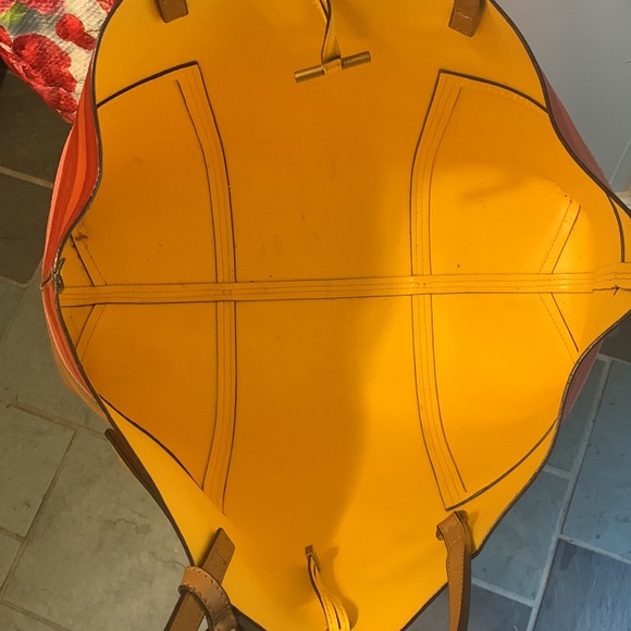 Tory Burch Block-T Degrade Leather Tote - Picture 3 of 3